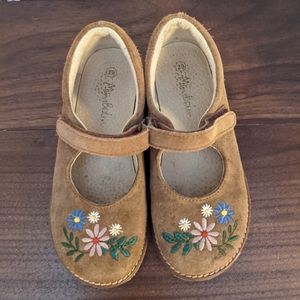 MINI BODEN Floral Mary Janes